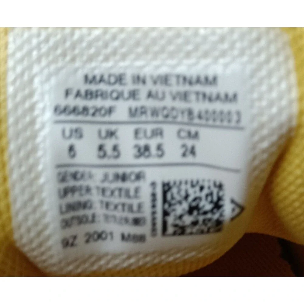 Converse Chuck Taylor All Star Low Top Yellow Sneakers Size 6 Junior Shoes